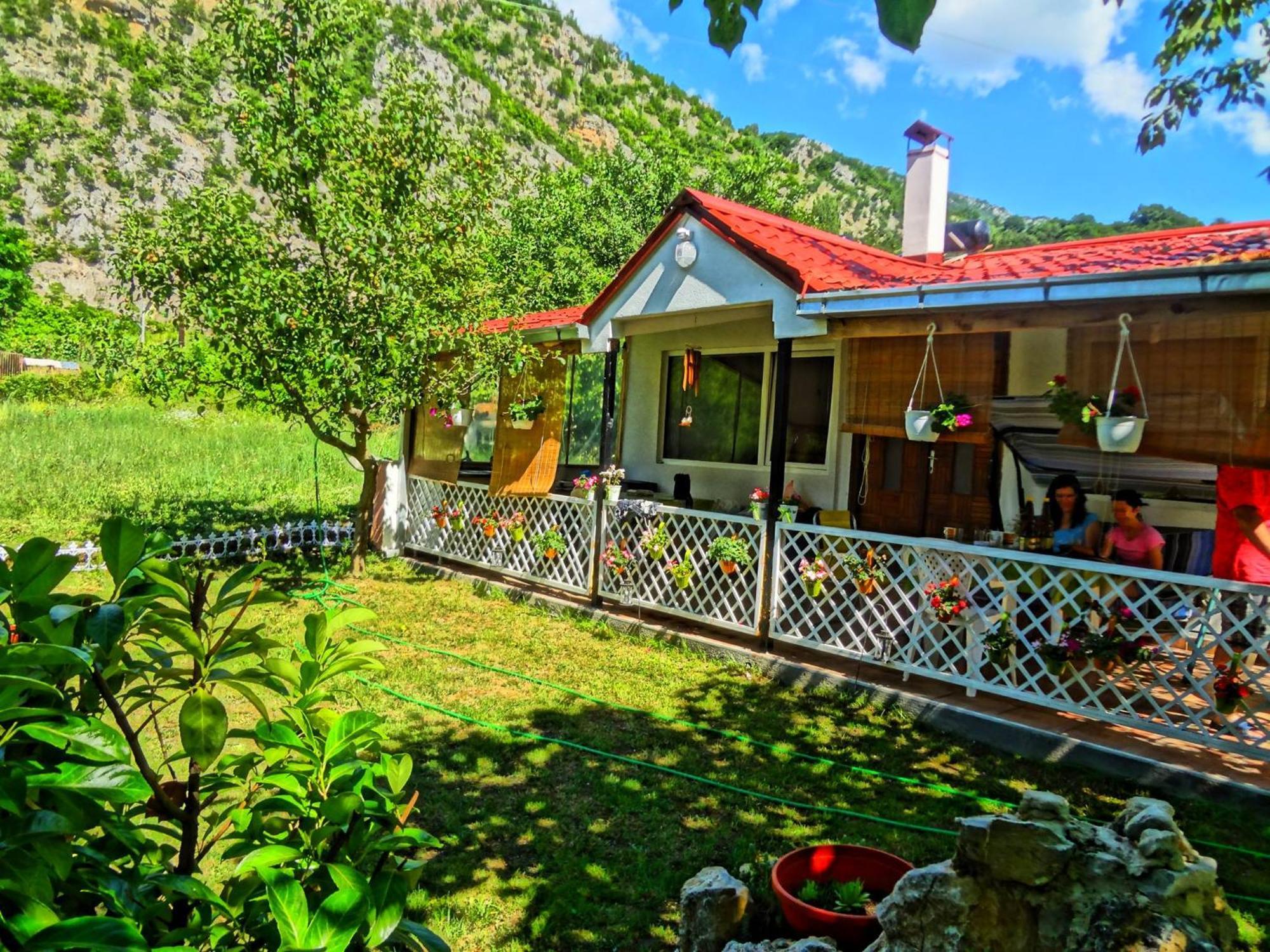 Karali Apartments Lagadin Kültér fotó