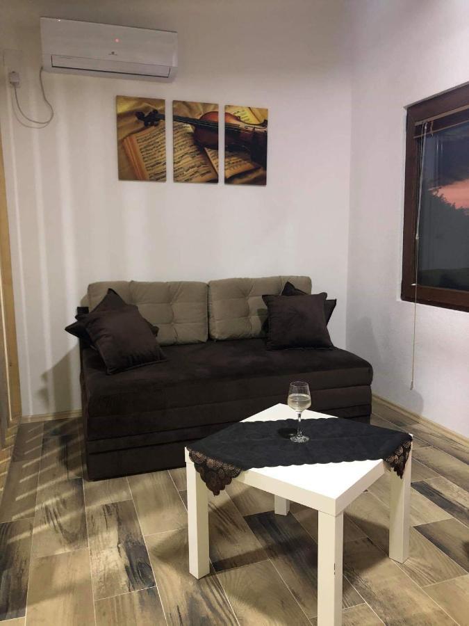 Karali Apartments Lagadin Kültér fotó